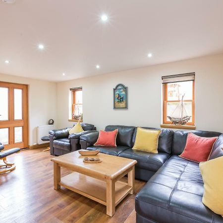 Cullen 117 Seatown With Sea Views Villa Bagian luar foto